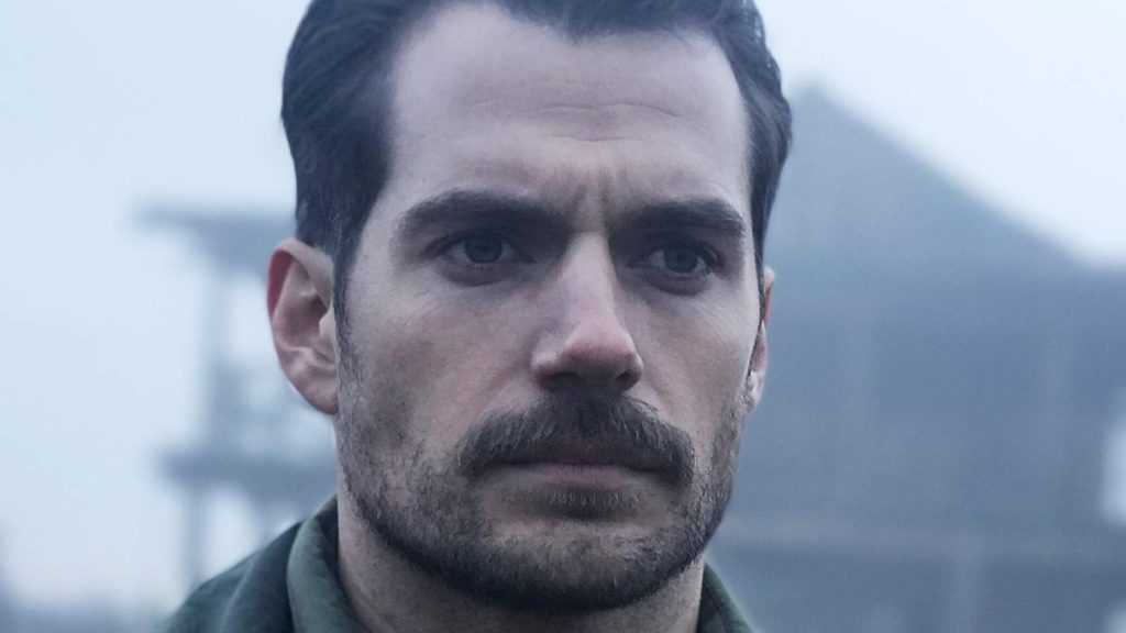 Henry Cavill fala sobre Superman, The Witcher e até mesmo sobre James Bond